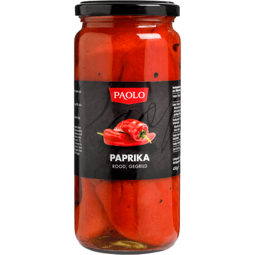 Foto van Paolo Rode paprika geroosterd op witte achtergrond