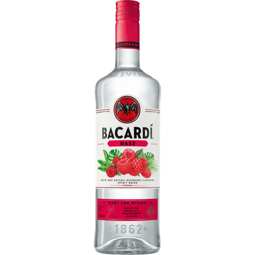 Foto van Bacardi Rum razz op witte achtergrond