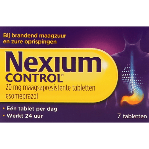 Foto van Nexium Control Control brandend maagzuur op witte achtergrond