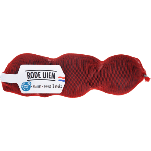 Foto van Rode uien trio op witte achtergrond