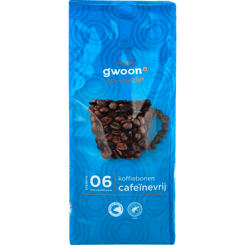 Foto van G'woon Koffiebonen decafe op witte achtergrond