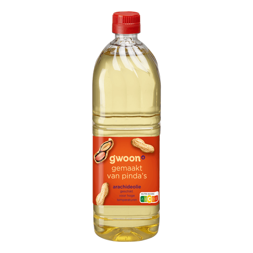Foto van G'woon Arachideolie op witte achtergrond
