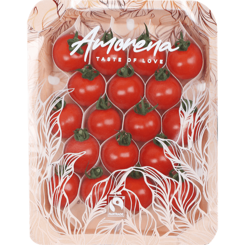 Foto van Zoete cherry amorena tomaten op witte achtergrond