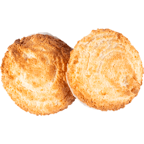 Foto van Vers afbak Kokosmakronen op witte achtergrond