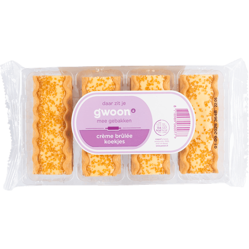 Foto van G'woon Creme brulee koekje op witte achtergrond