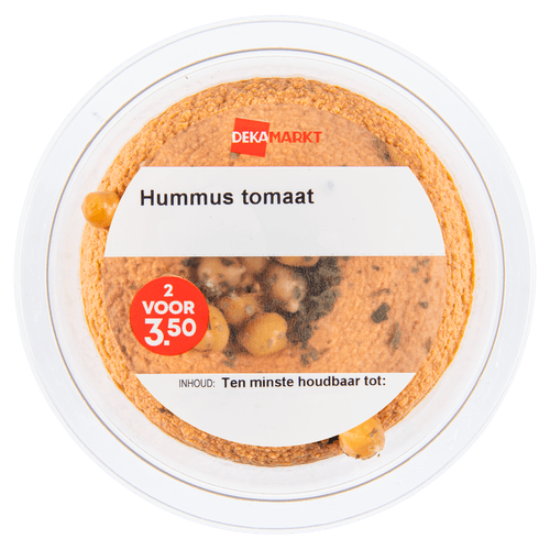 Foto van DekaMarkt Hummus tomaat op witte achtergrond