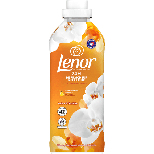 Foto van Lenor Wasverzachter amber & orchidee 42 wasbeurten op witte achtergrond