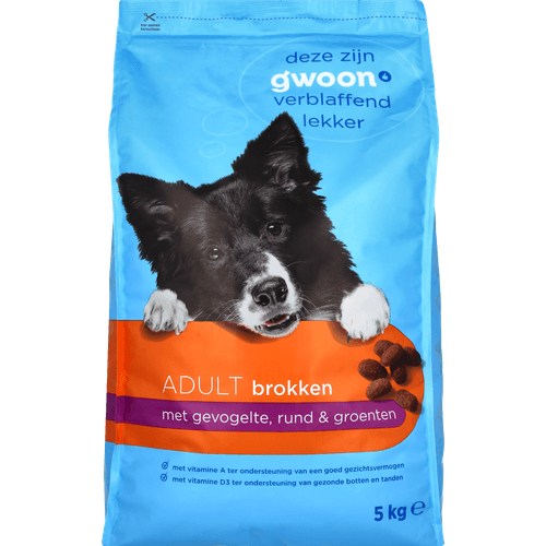 Foto van G'woon Hondenvoer gevogelte-rund-groente op witte achtergrond