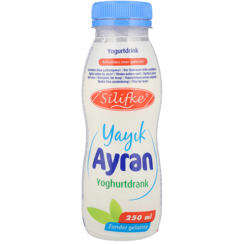 Foto van Silifke Ayran drinkyoghurt op witte achtergrond