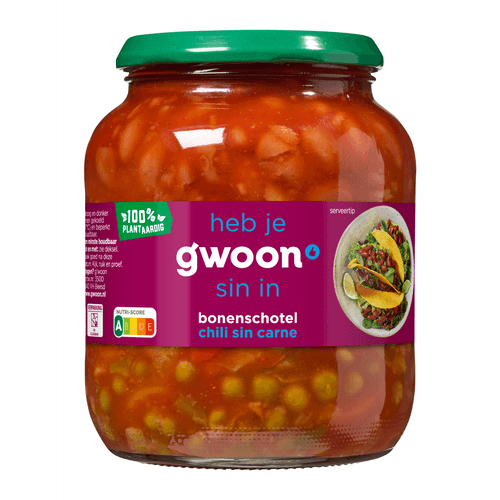 Foto van G'woon Bonenschotel chili con carne op witte achtergrond