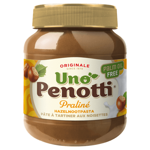 Foto van Penotti Uno pasta praline hazelnoot op witte achtergrond