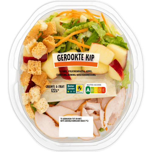 Foto van Maaltijdsalade gerookte kip op witte achtergrond