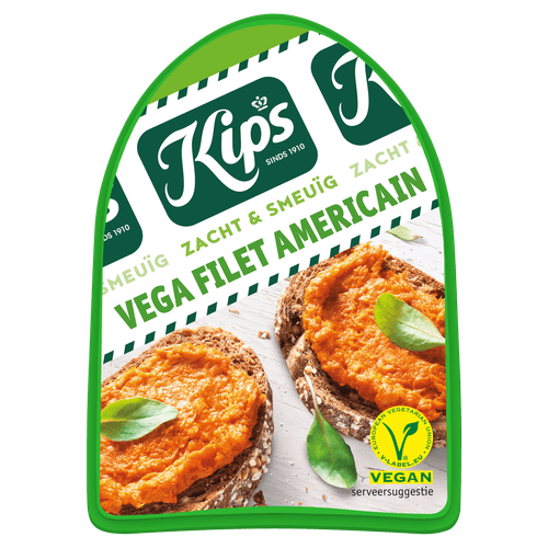 Foto van Kips Pate filet americain op witte achtergrond