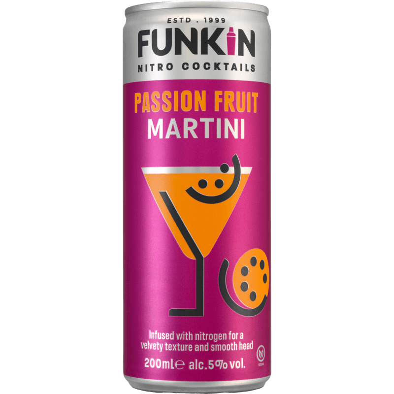 Cocktails passion fruit martini