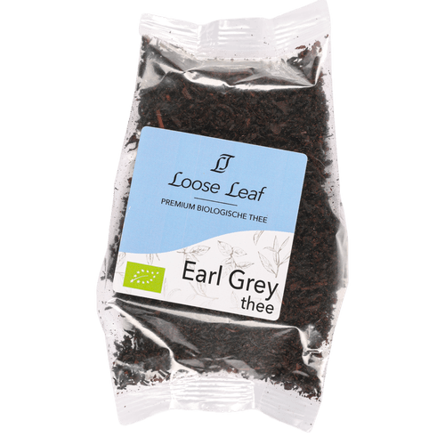 Foto van Earl grey thee op witte achtergrond