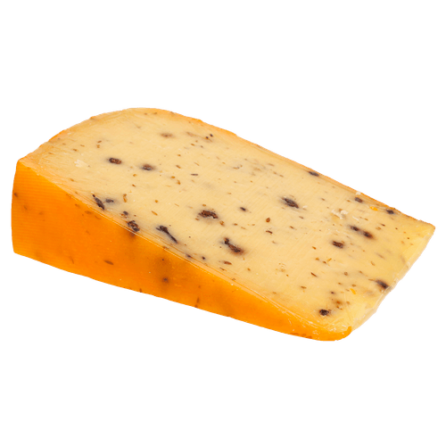 Foto van DekaVers Friese nagelkaas belegen stuk op witte achtergrond