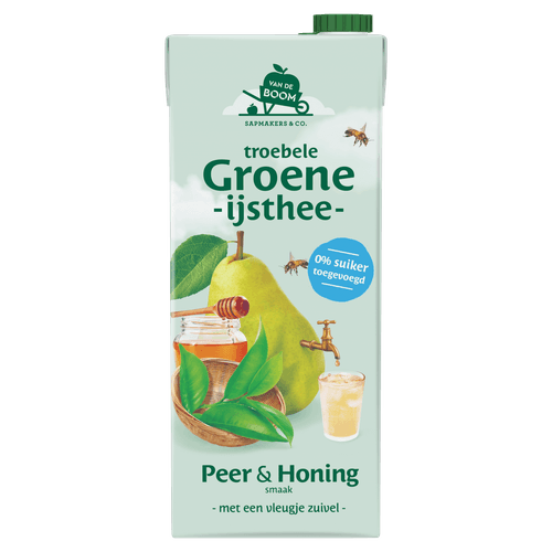 Foto van Van de Boom Troebele groene thee peer op witte achtergrond