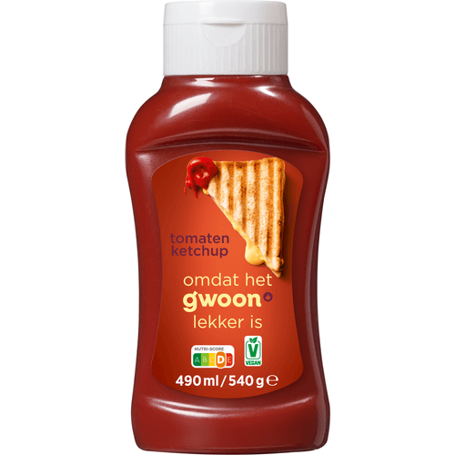 Foto van G'woon Tomatenketchup op witte achtergrond