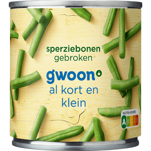 Foto van G'woon Sperziebonen gebroken op witte achtergrond