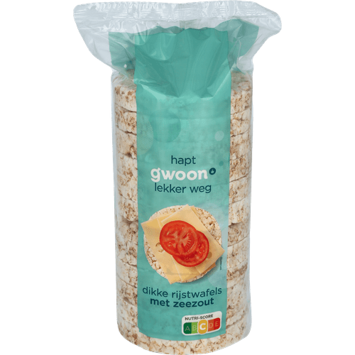 Foto van G'woon Dikke rijstwafel met zeezout op witte achtergrond