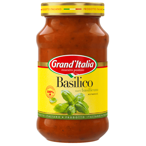 Foto van Grand'Italia Pastasaus basilico op witte achtergrond