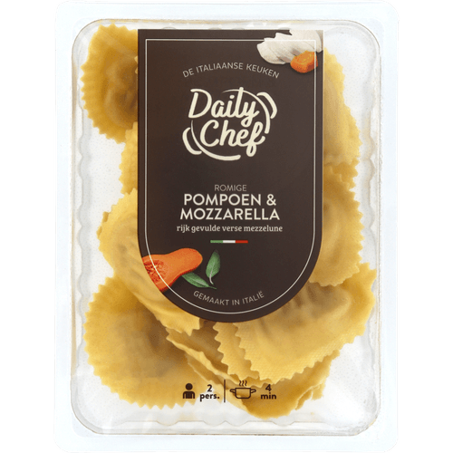 Foto van Daily Chef Pasta pompoen kaas op witte achtergrond