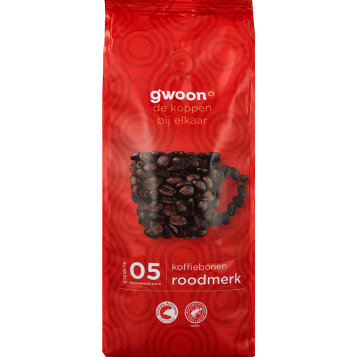 Foto van G'woon Koffiebonen roodmerk op witte achtergrond