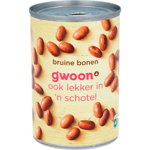 Foto van G'woon Bruine bonen op witte achtergrond