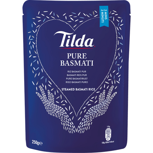 Foto van Tilda Pure basmati rijst op witte achtergrond