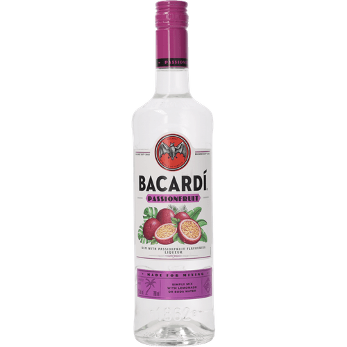 Foto van Bacardi Passionfruit op witte achtergrond