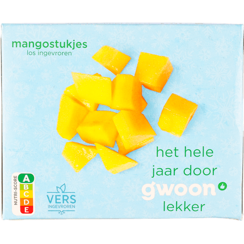 Foto van G'woon Mango stukjes op witte achtergrond