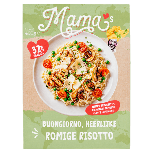 Foto van Risotto met kip op witte achtergrond