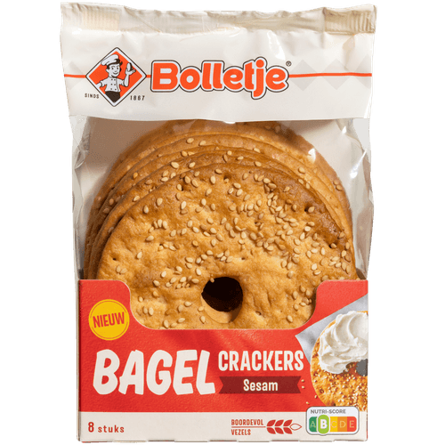 Foto van Bolletje Bagel crackers sesam op witte achtergrond