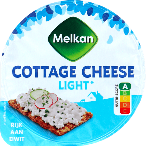 Foto van Melkan Cottage cheese light op witte achtergrond