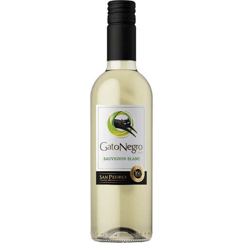 Foto van Gato Negro Sauvignon Blanc op witte achtergrond