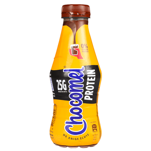 Foto van Chocomel Chocolademelk protein op witte achtergrond