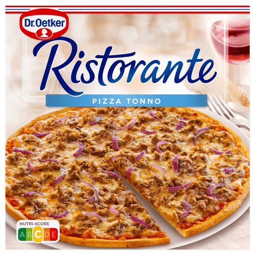 Foto van Dr. Oetker Ristorante pizza tonno op witte achtergrond