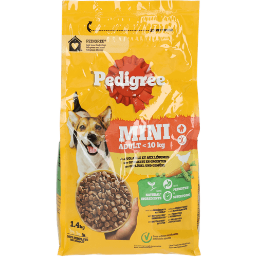 Foto van Pedigree Hondenvoer adult mini gevogelte en groente op witte achtergrond