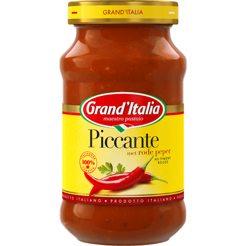 Foto van Grand'Italia Pastasaus piccante op witte achtergrond