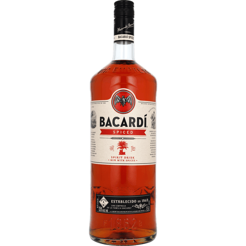 Foto van Bacardi Spiced rum op witte achtergrond