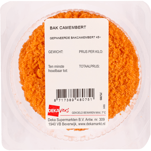 Foto van DekaVers Bak camembert op witte achtergrond