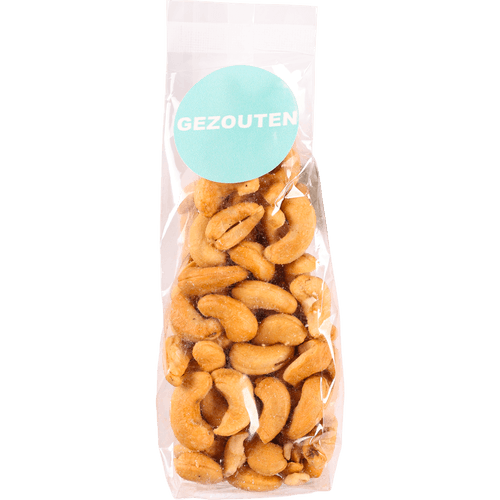 Foto van DekaMarkt Cashewnoten gezouten op witte achtergrond