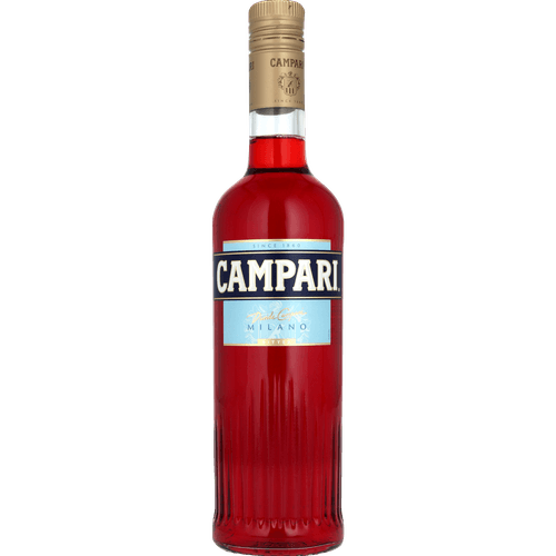 Foto van Campari Bitter op witte achtergrond