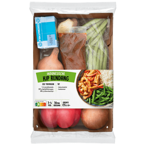 Foto van Verspakket kip rendang op witte achtergrond