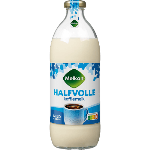 Foto van Melkan Koffiemelk halfvol op witte achtergrond