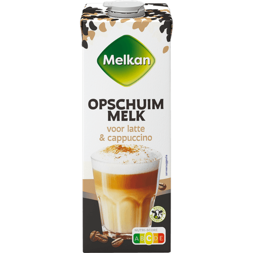 Foto van Melkan Opschuimmelk op witte achtergrond