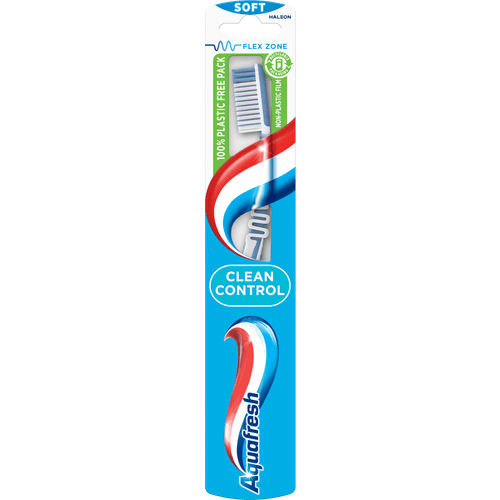 Foto van Aquafresh Tandenborstel clean control soft op witte achtergrond