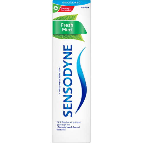 Foto van Sensodyne Tandpasta fresh mint op witte achtergrond