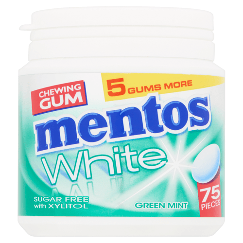 Foto van Mentos Gum white greenmint op witte achtergrond