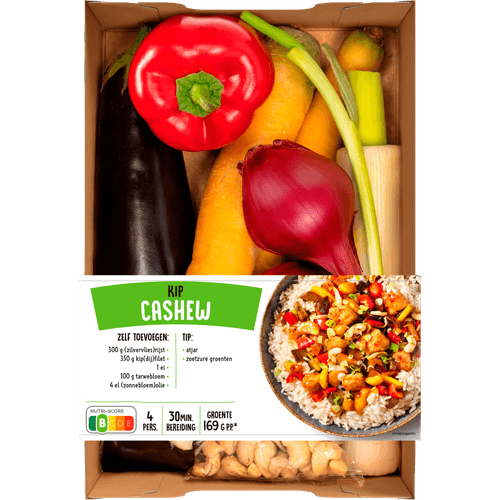 Foto van Kip cashew verspakket op witte achtergrond